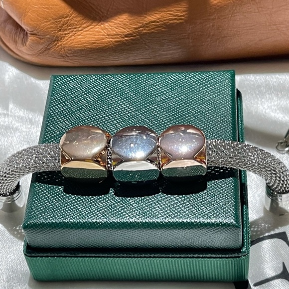 BUNDLE.: 2 itemsWomen’s accessories - Picture 5 of 5